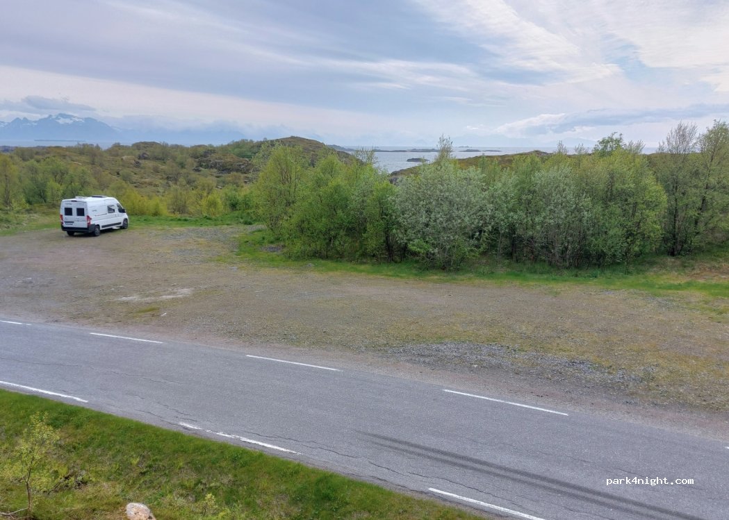 (8450) Stokmarknes - 10 Sekundær Fylkesveg 881 — foto