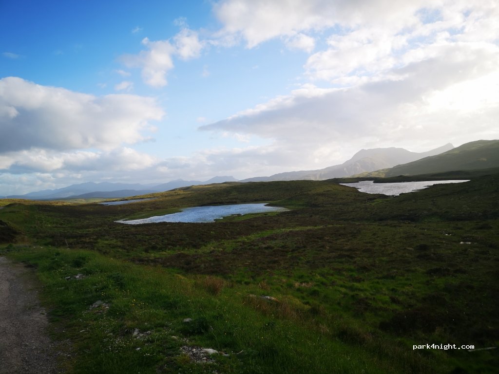 (IV26)  - Unnamed Road — foto