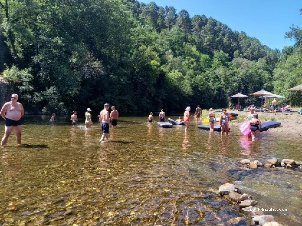 Camping Des Drouilhèdes — foto 2