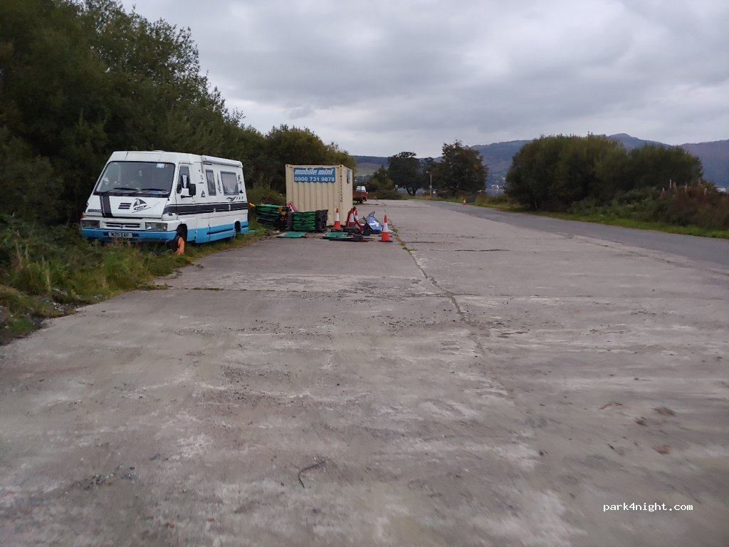 ()  - Unnamed Road — foto