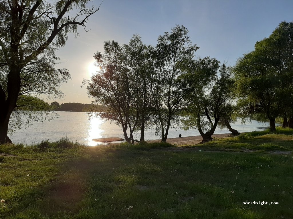(6300) Kalocsa - Meszesi Dunapart — foto 3