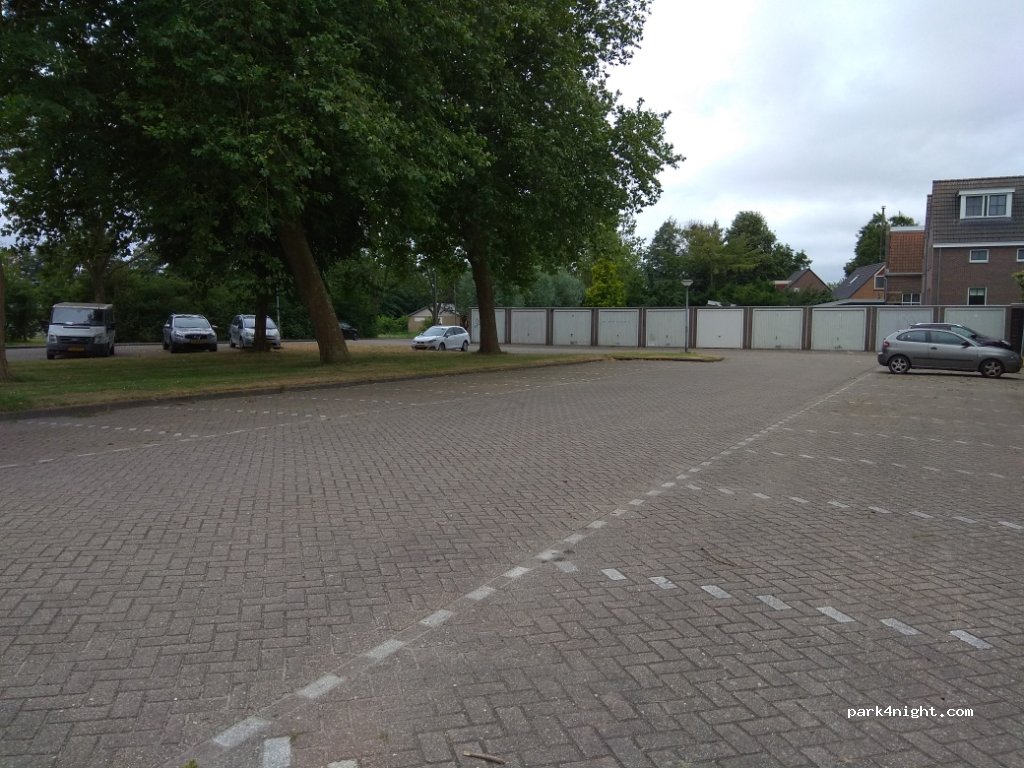 (1135) Edam - Burgemeester Versteeghsingel — foto