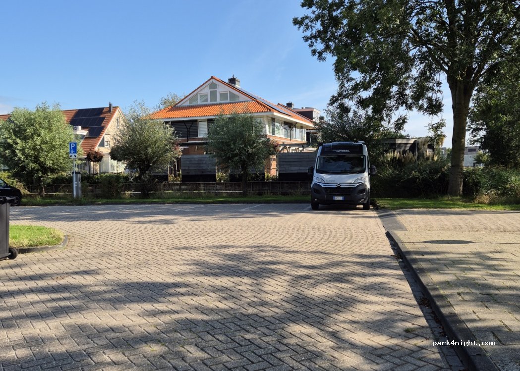 (1135) Edam - Burgemeester Versteeghsingel — foto 4