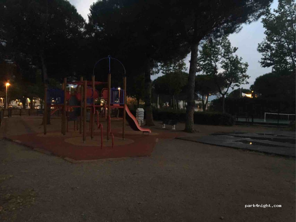 (11430) Gruissan - Rue du Forum — foto 4