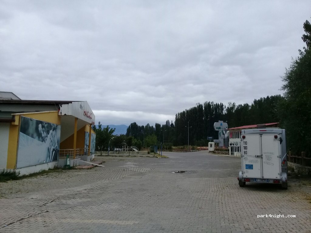 (60100)  - 37 Sivas Caddesi — foto 3