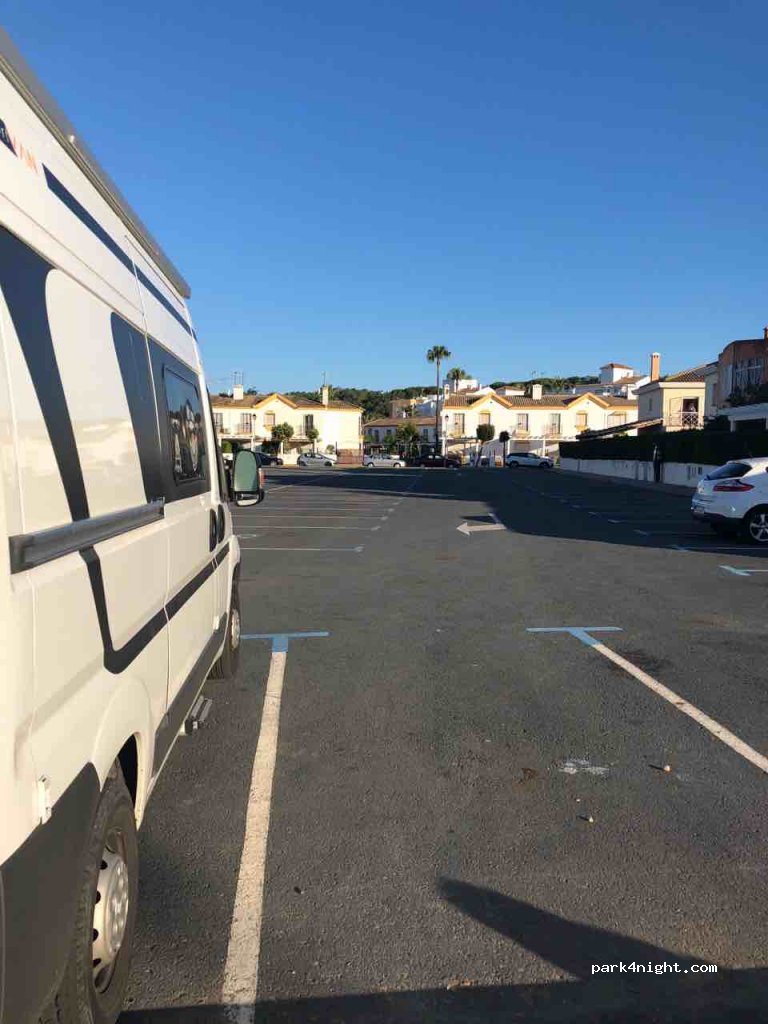 (21449) Lepe - 4H Avenida la Antilla — foto