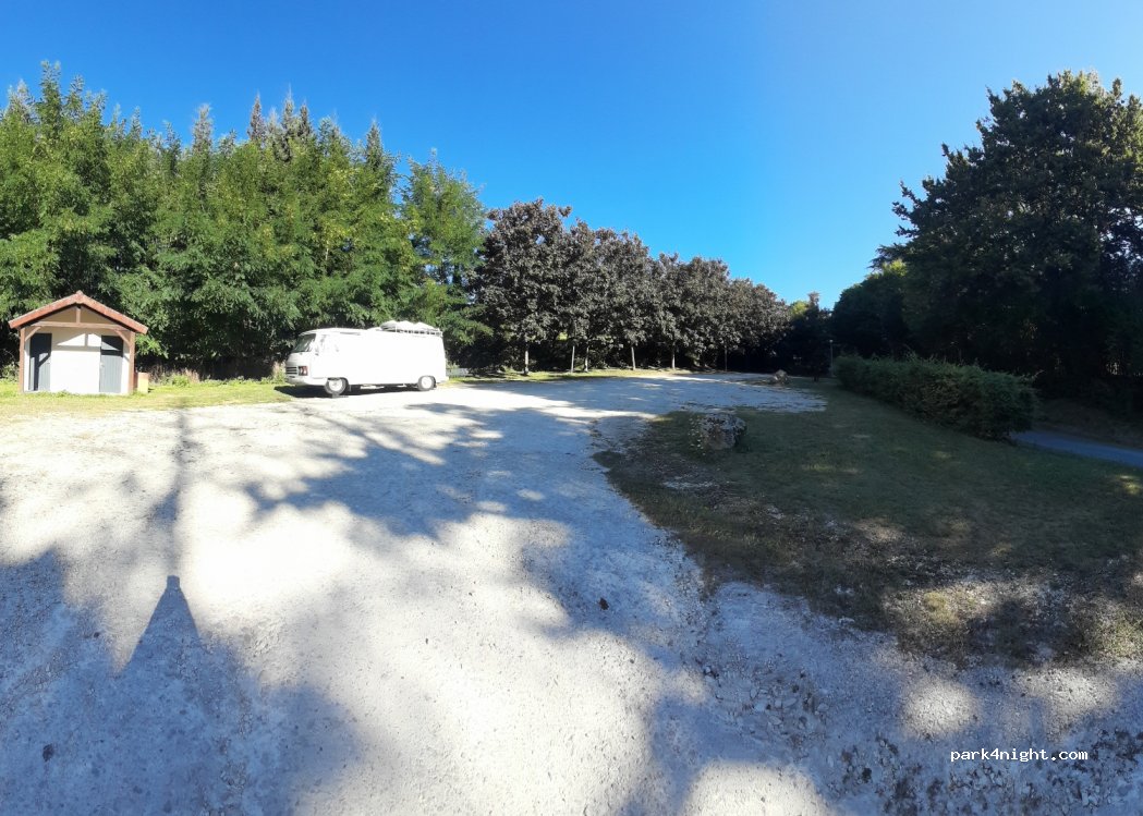 (36110) Levroux - 10 Avenue du Vieux Château — foto