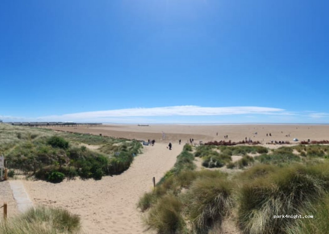 (FY8)  - 10 North Promenade — foto