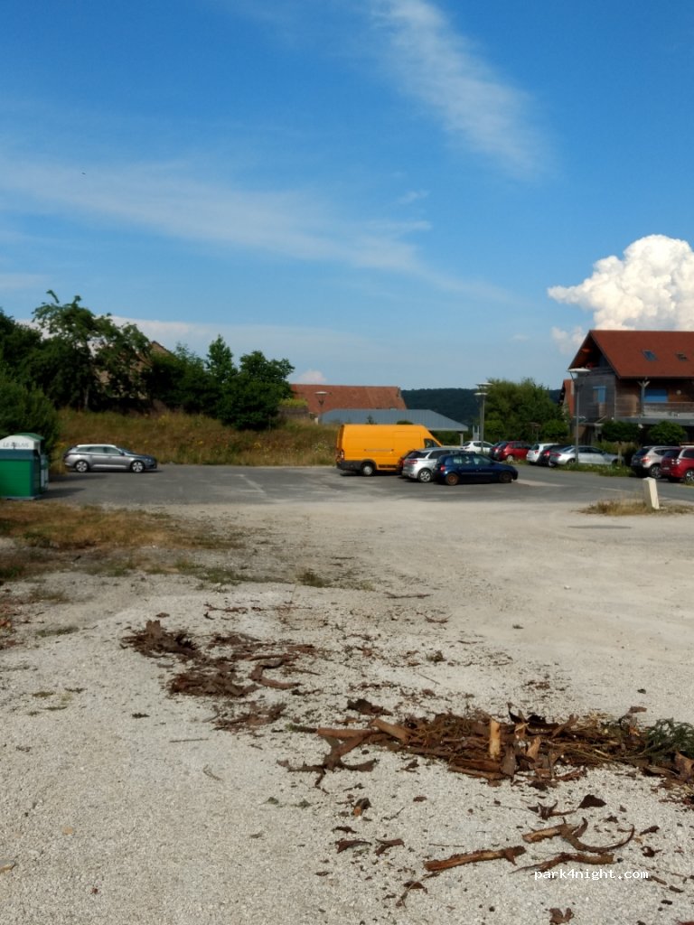 Aire de camping-cars Montenois — foto