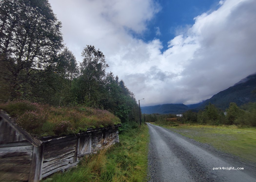 (4200)  - Unnamed Road — foto 5