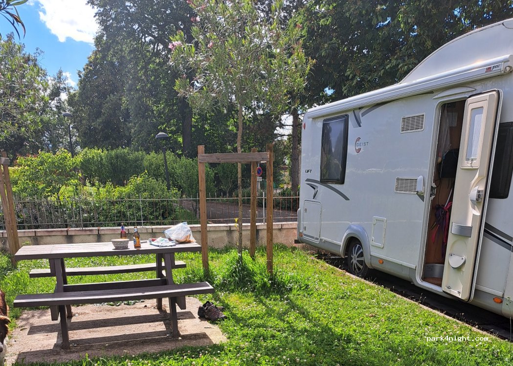 (47320) Clairac - 1 Place du Fort — foto 4