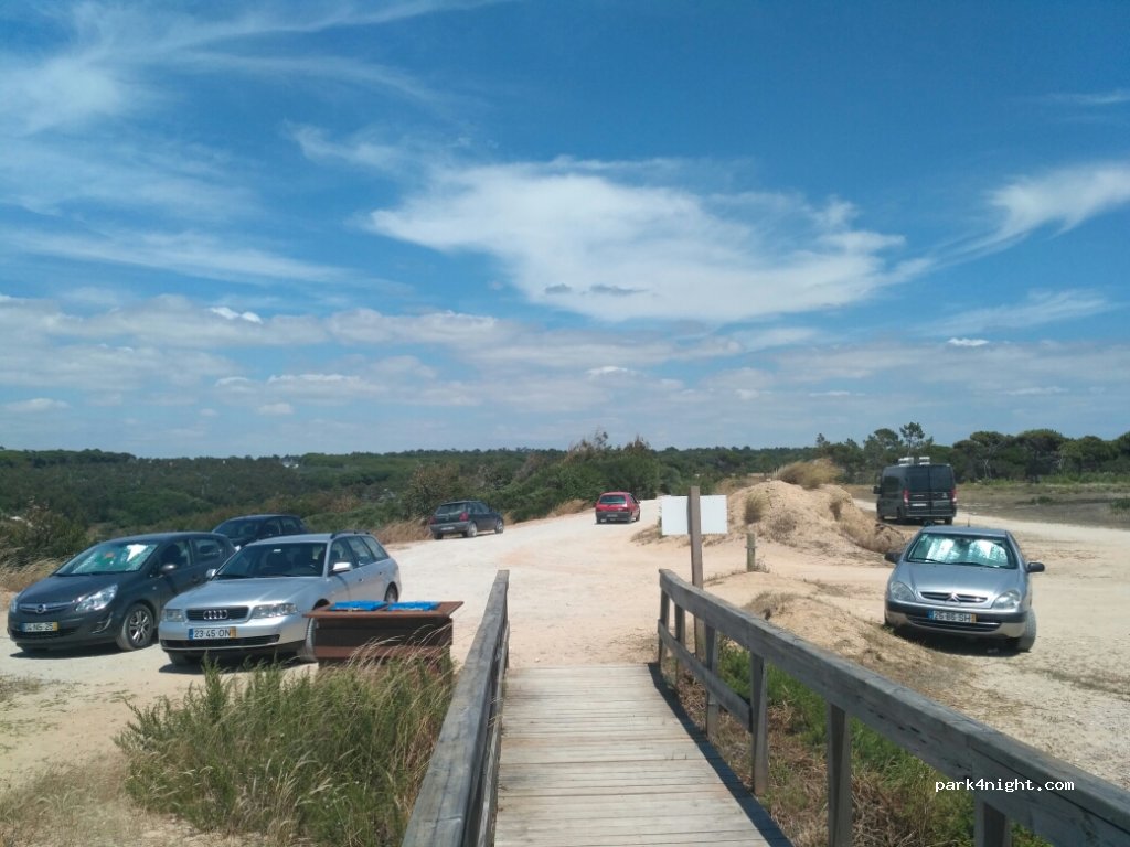 (2970) Castelo - Unnamed Road — foto