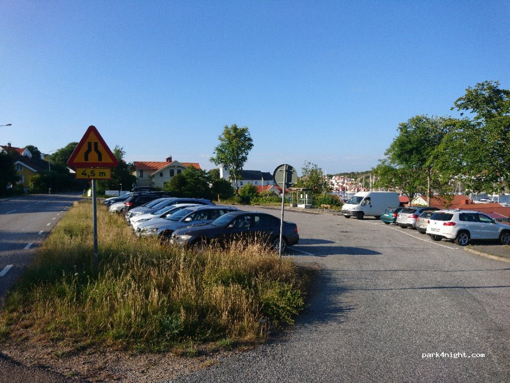 (450 34)  - 27 Fiskebäckskilsvägen — foto