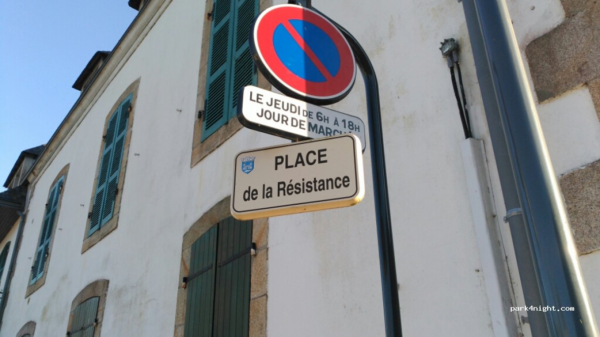 (29150) Chateaulin - 7 Place de la Résistance — foto 3