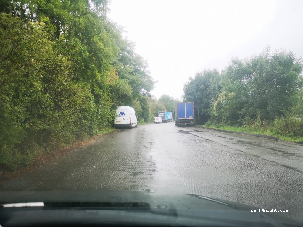 (CR3 6RD) Caterham - 204B Godstone Road — foto 3