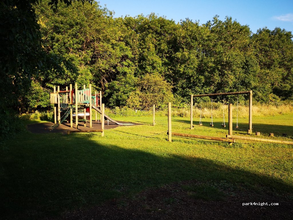 Burford Caravan et Motorhome Club Site — foto
