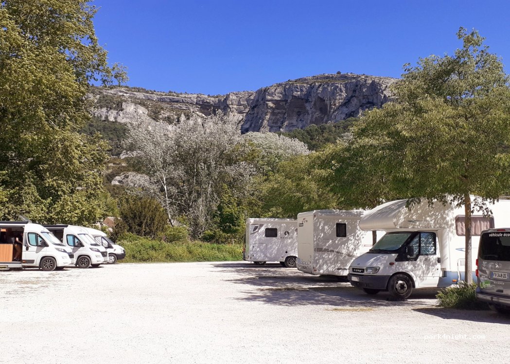 Aire de Fontaine-de-Vaucluse — foto 4