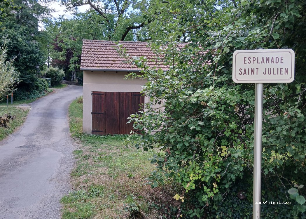 (46100) Cardaillac - Avenue de la Retraite Tranquille — foto 3