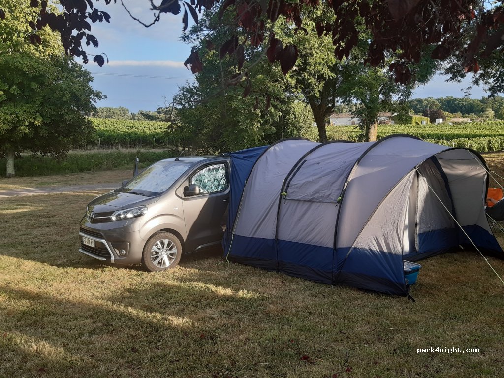 Camping municipal Teuillac — foto