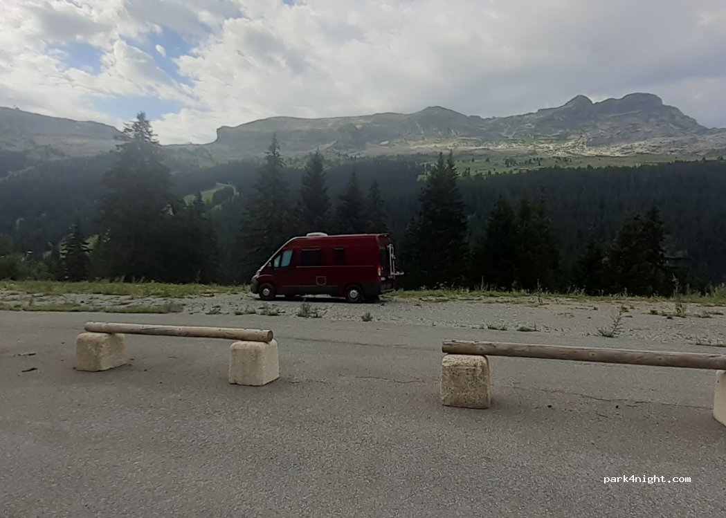 (74300) Magland - Chemin Rural de la Plaine du Lac au Crêt — foto 3