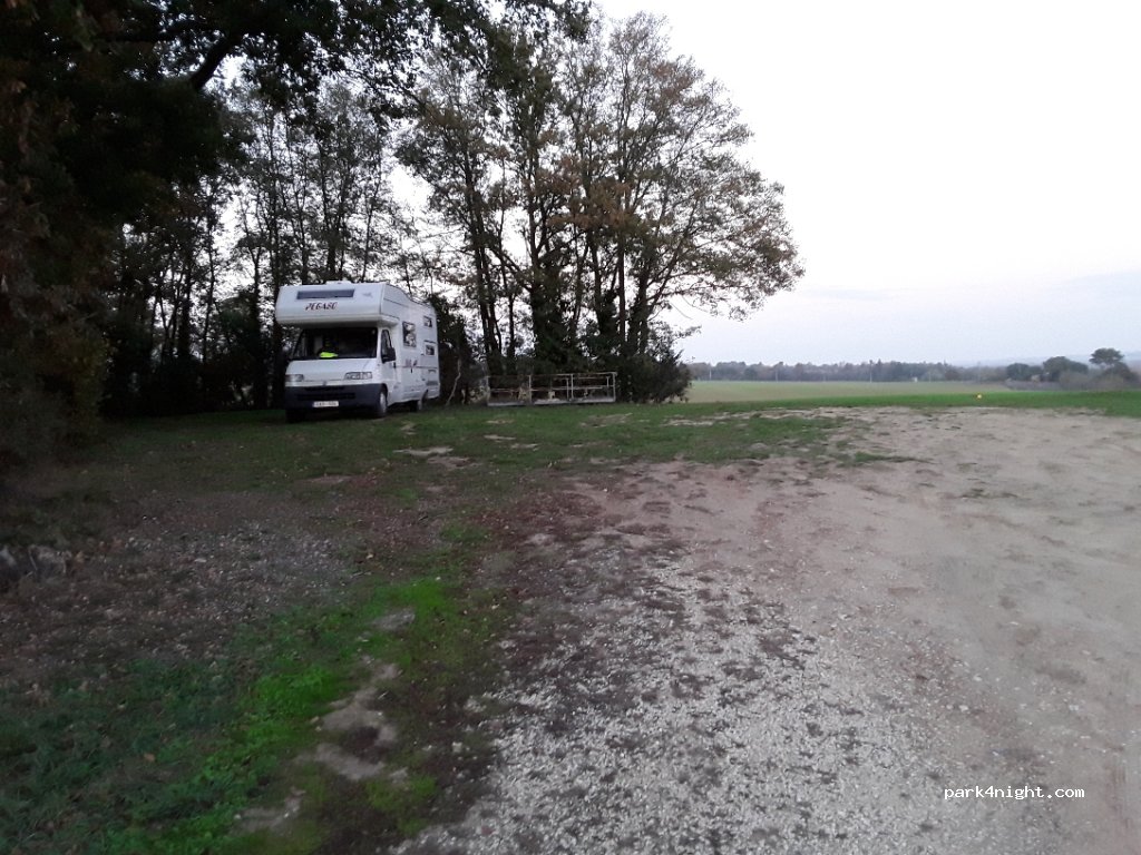 (32220) Lombez - 6 Chemin des Religieuses — foto