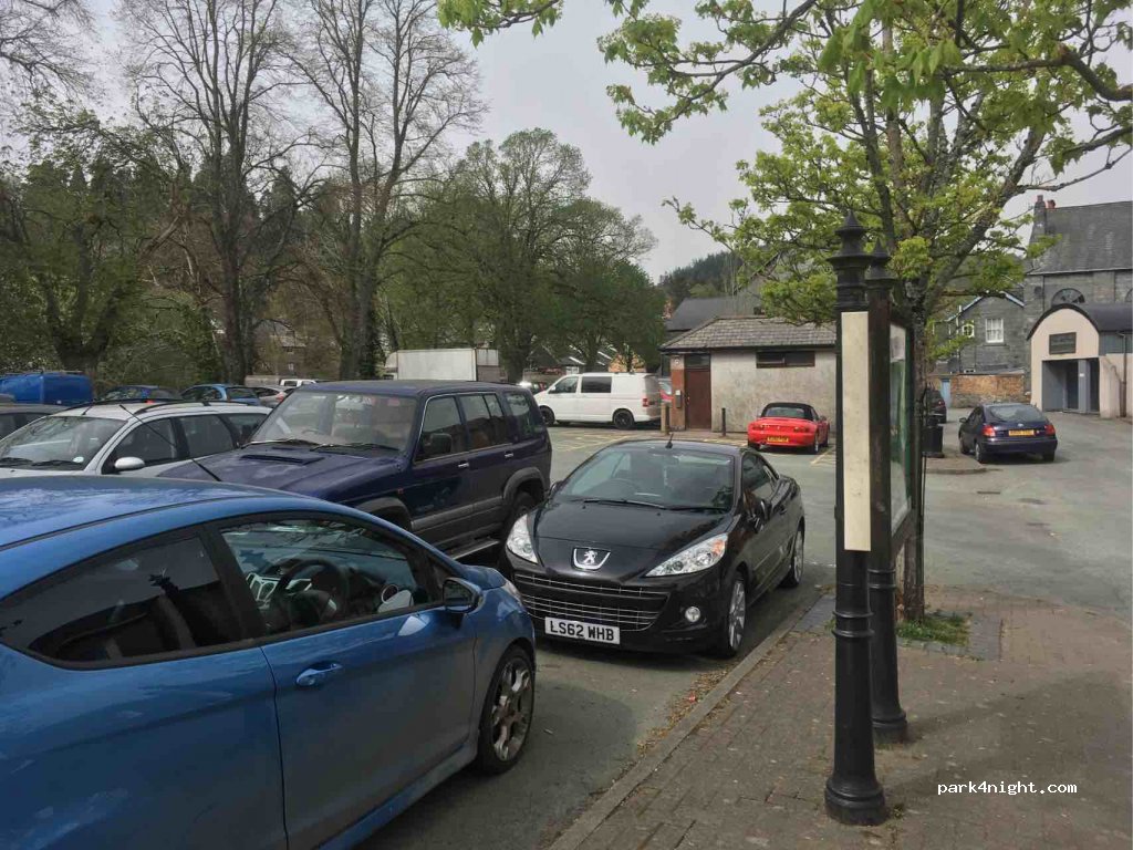 (SY18) Llanidloes - 3 Chapel Street — foto 2
