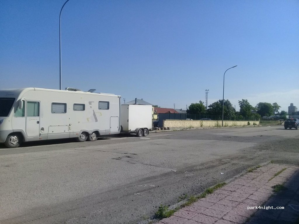 (25200) Yakutiye - DDY Lojmanları Sokak — foto 4
