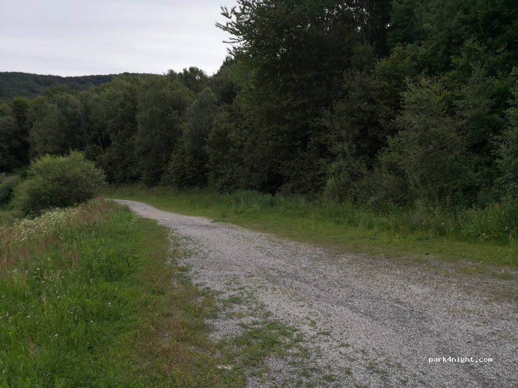 (971 01) Cigeľ - Unnamed Road — foto 2