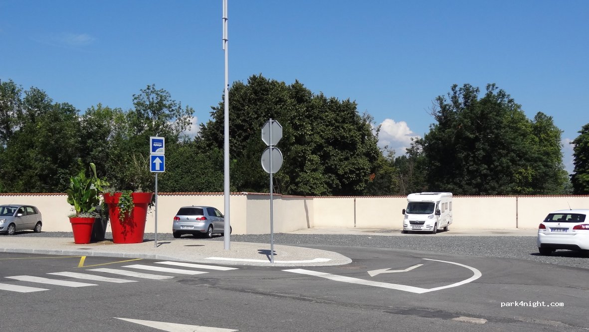 (42680) Saint-Marcellin-en-Forez - 15, rue Carles de Mazenod — foto