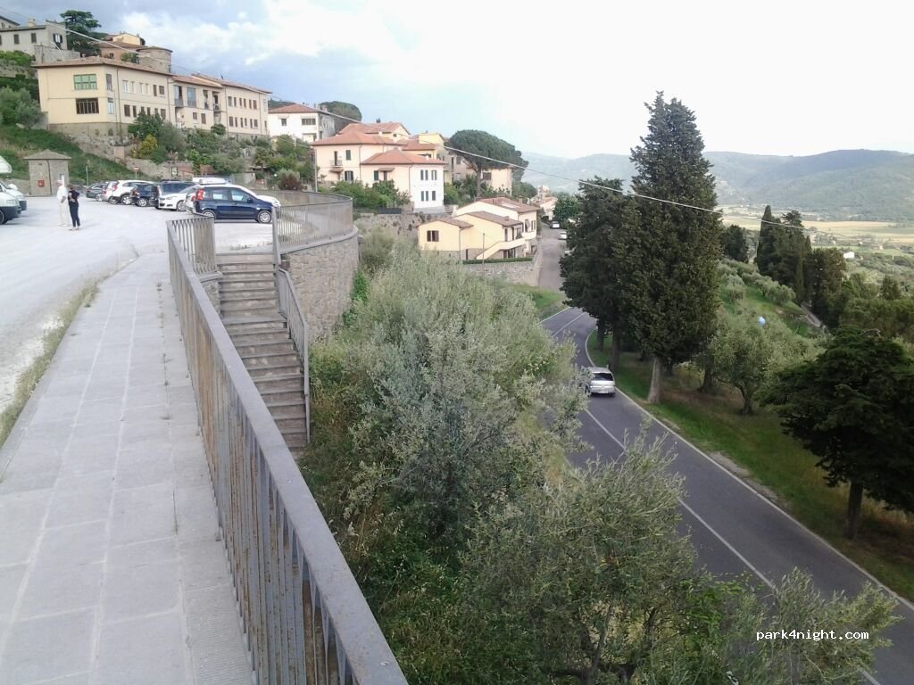(52044) Cortona - 5 Via Cesare Battisti — foto