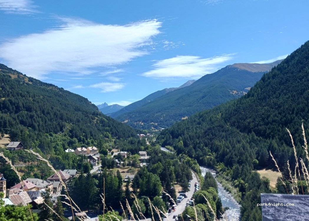 (05350) Château-Ville-Vieille - D5 — foto 5