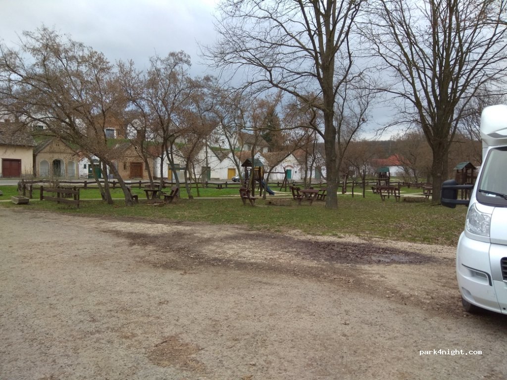 (7772) Villánykövesd - 1 Petőfi utca — foto