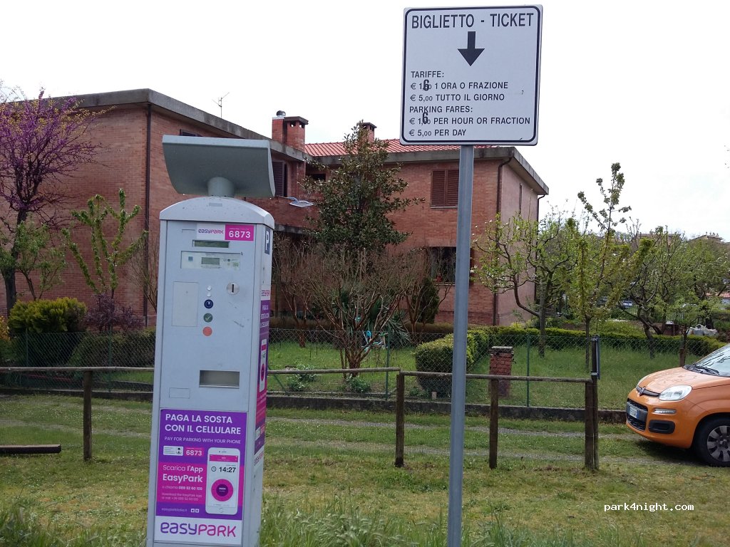 Camper Parking Area Montalcino — foto 2