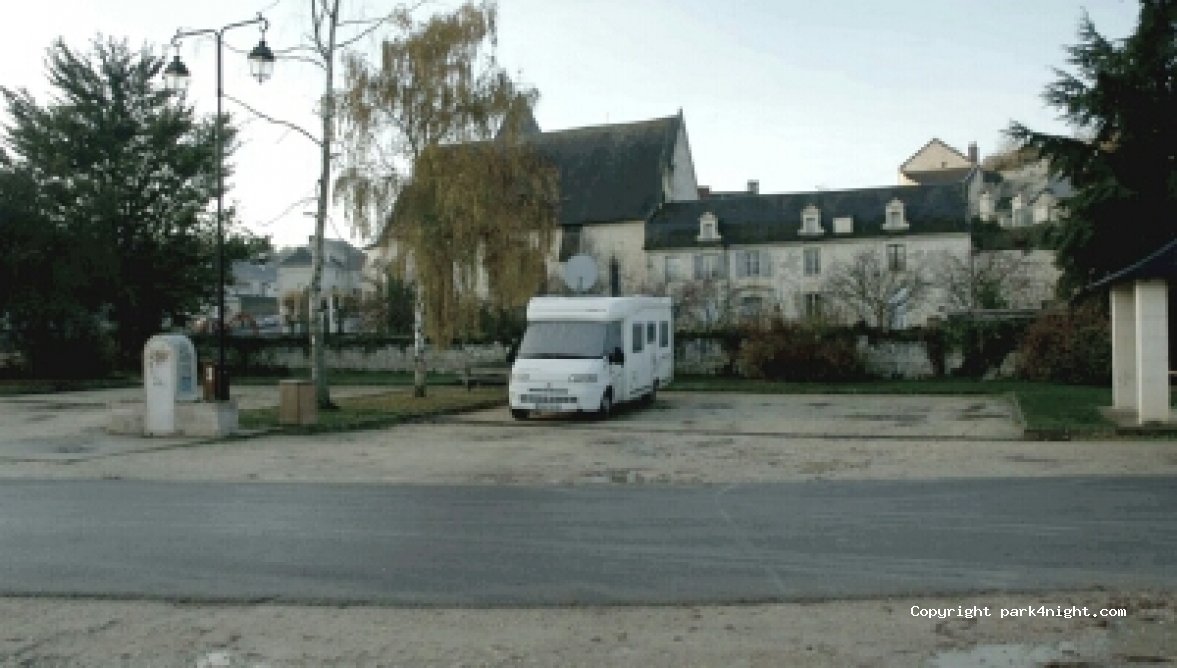 (49730) Turquant - Rue des Ducs d'Anjou — foto