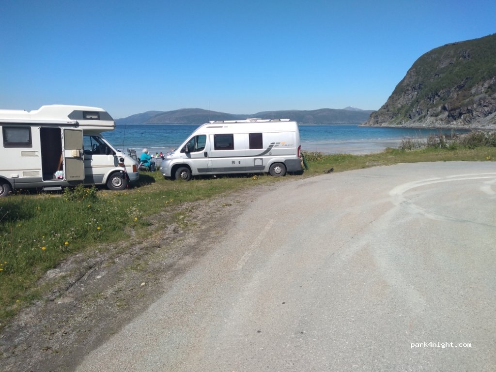 (9300) Aglapsvik - 83 Sekundær Fylkesveg 263 — foto