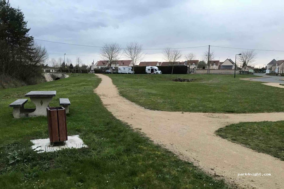 (41350) Huisseau-sur-Cosson - 2 Rue de Châtillon — foto