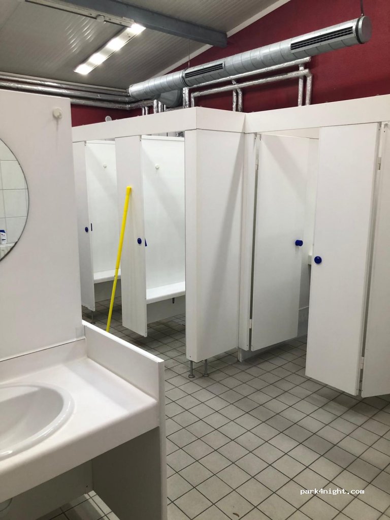 KNAUS Campingpark Nürnberg — foto