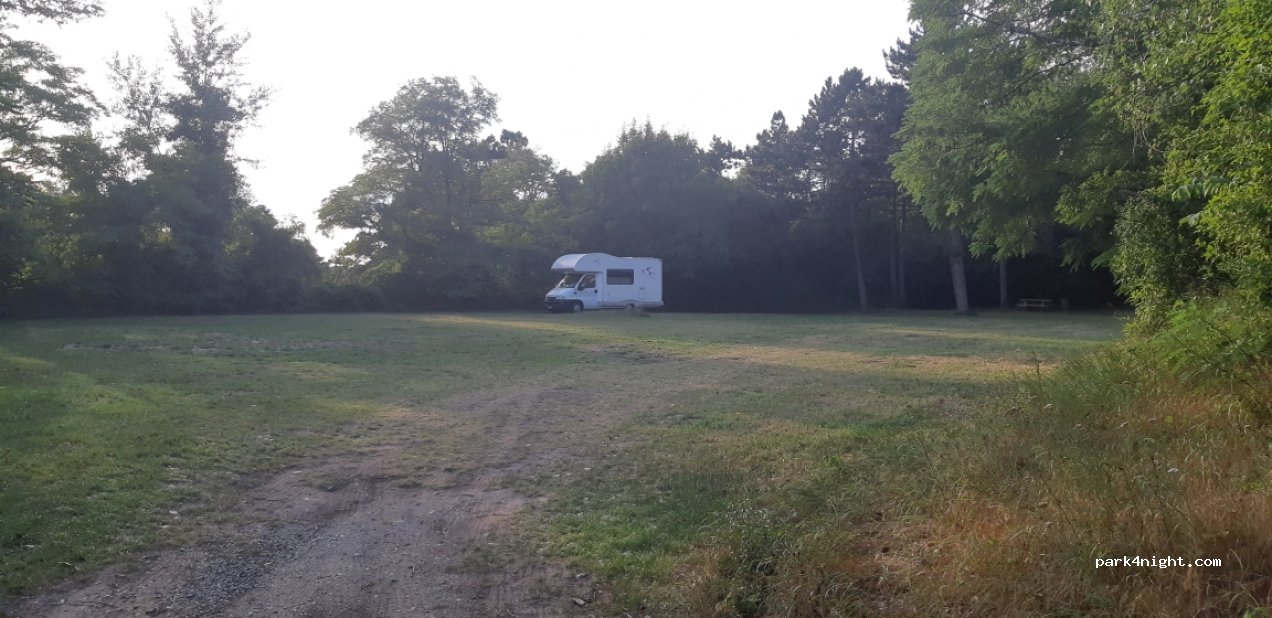 (2410) Hainburg an der Donau - 1 Braunsbergstraße — foto 2