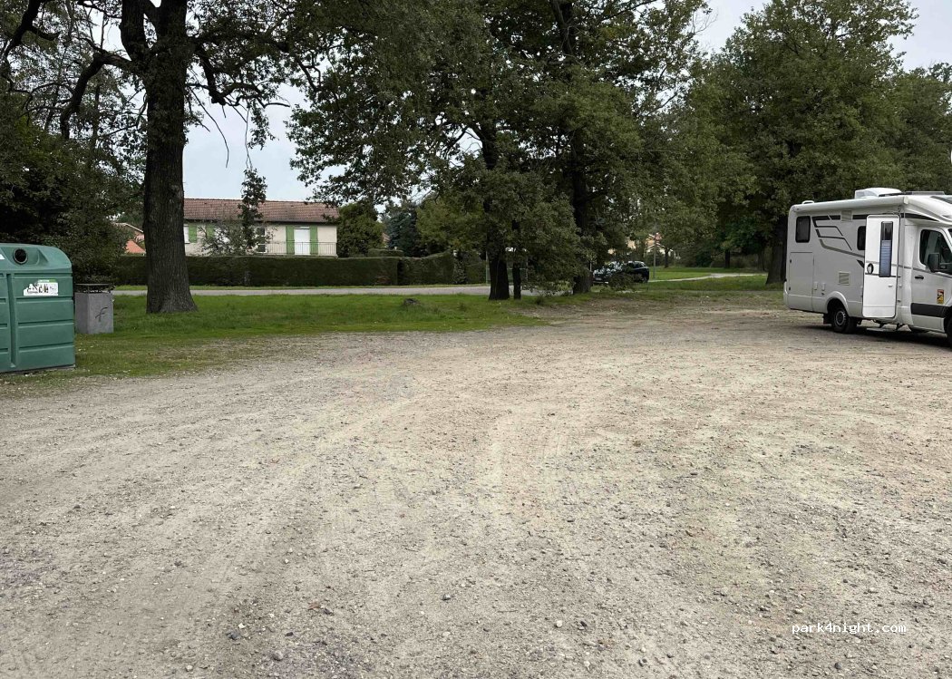 (42110) Feurs - Chemin de la Forêt — foto 3