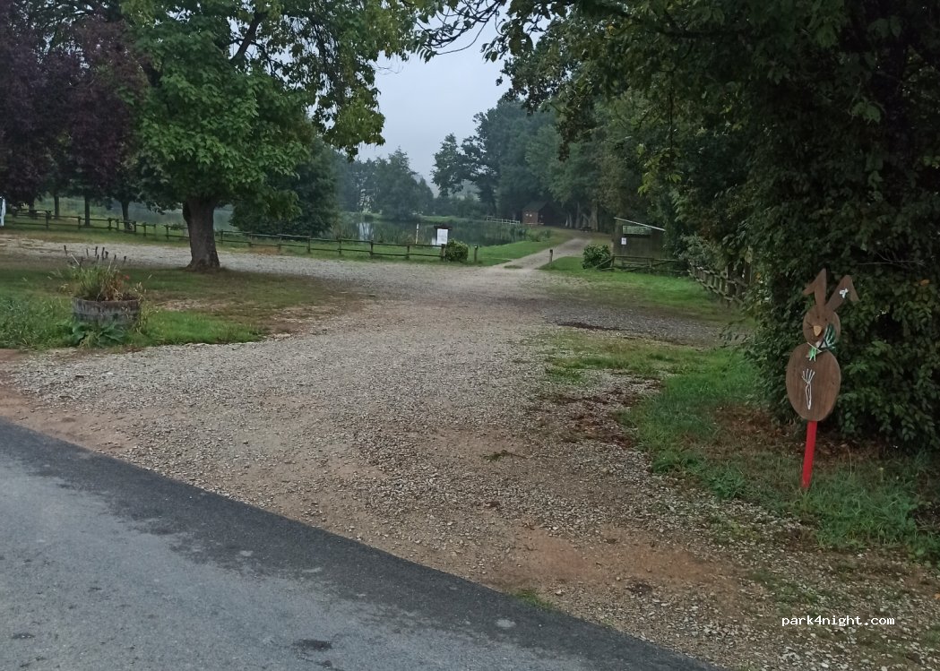 (53360) Peuton - 18 Route de Saint-Gault — foto