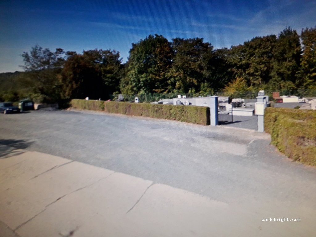 (6534) Thuin - 263 Rue Émile Vandervelde — foto