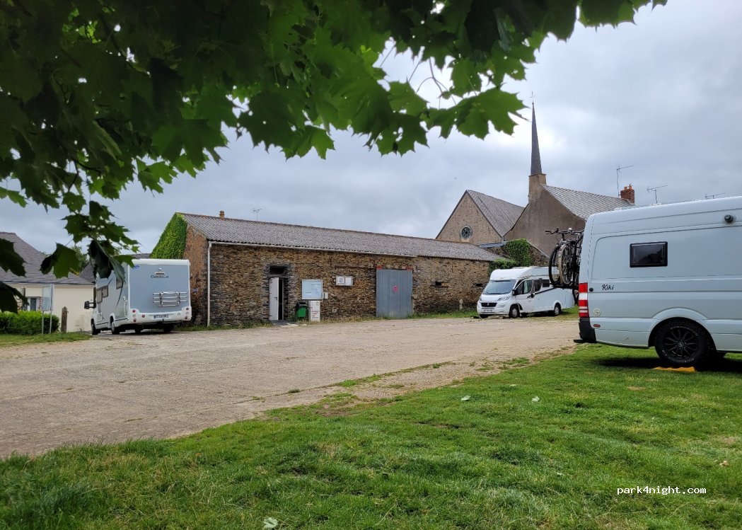 Aire de Camping-car de Saint Aubin — foto