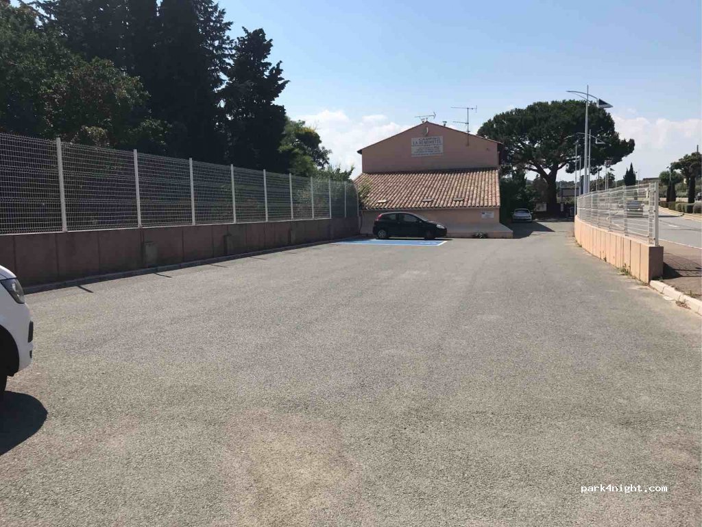 (83120) Sainte-Maxime - 118 Route du Plan de la Tour — foto 2
