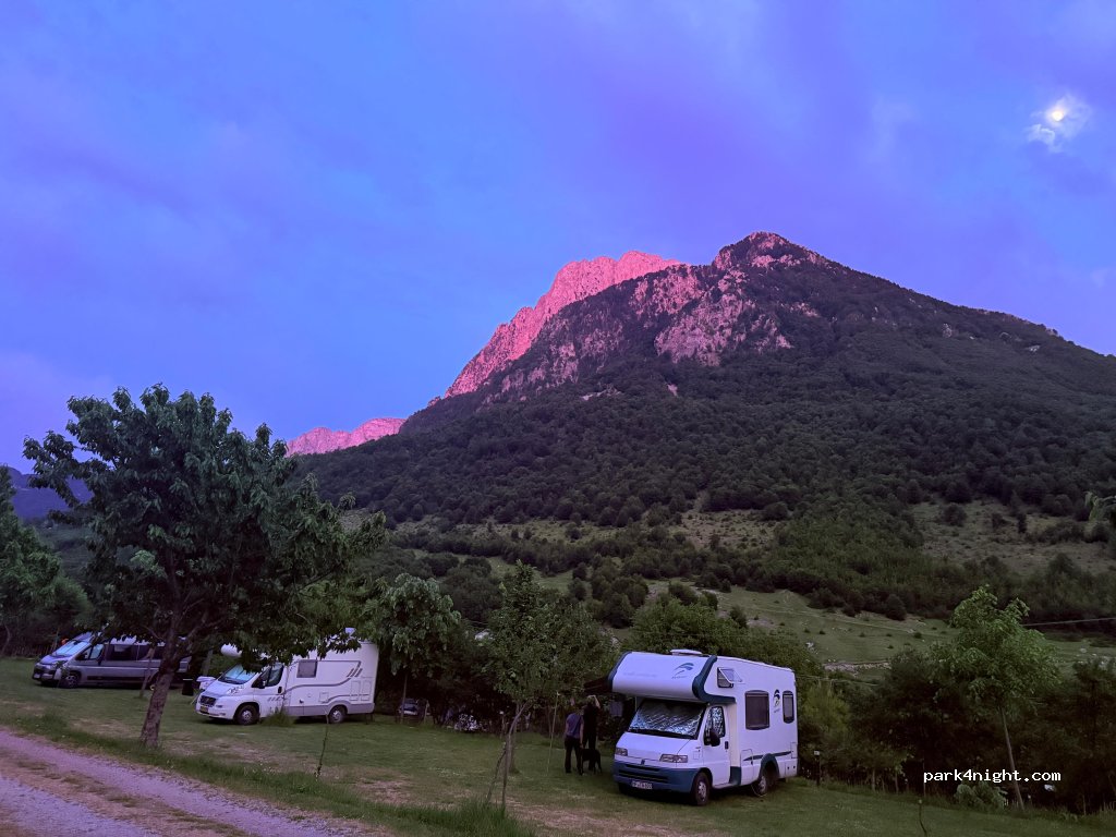 Boga Alpine Resort — foto