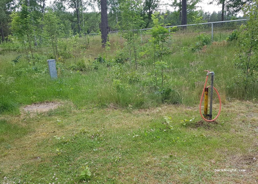 (570 84) Rosenfors - 55 Lillesjövägen — foto