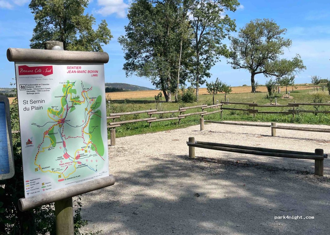 (71510) Saint-Sernin-du-Plain - La Chaume du Bouchat — foto 3