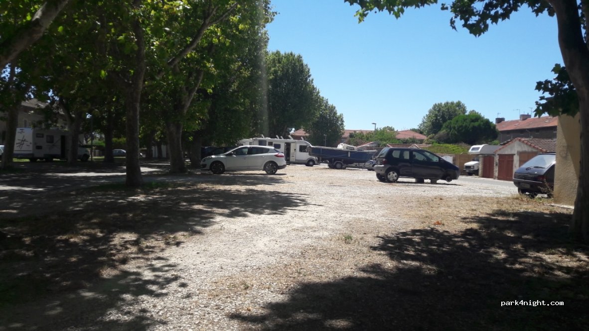 (13129) Salin de giraud - 1A Rue de la République — foto 3