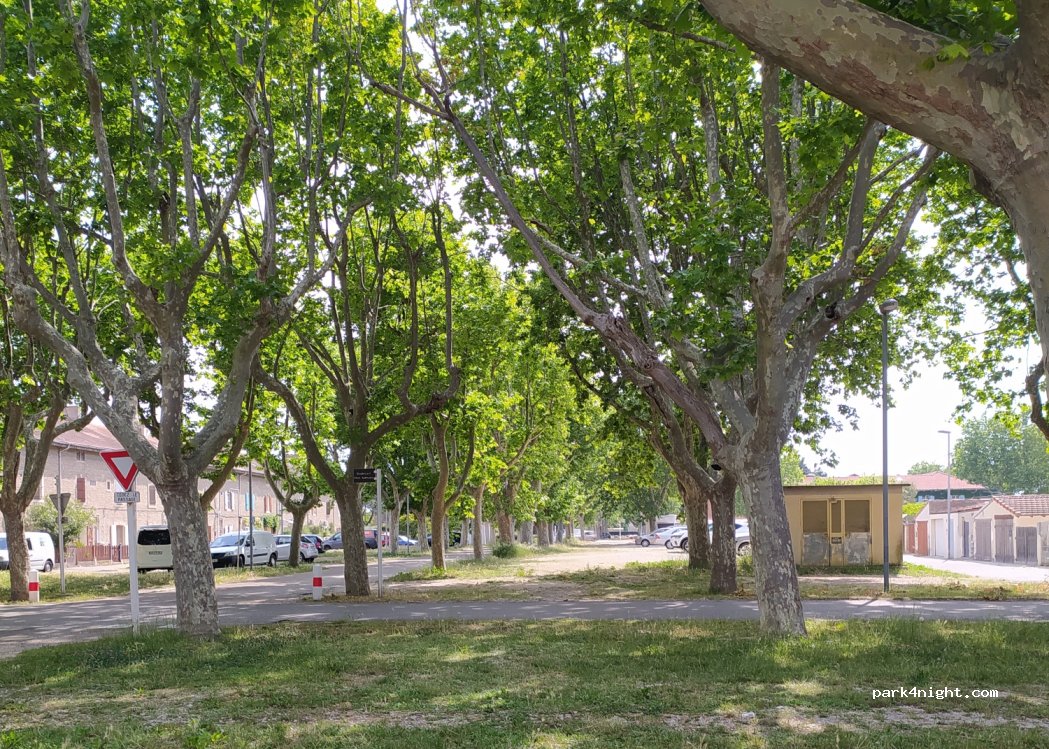 (13129) Salin de giraud - 1A Rue de la République — foto 4