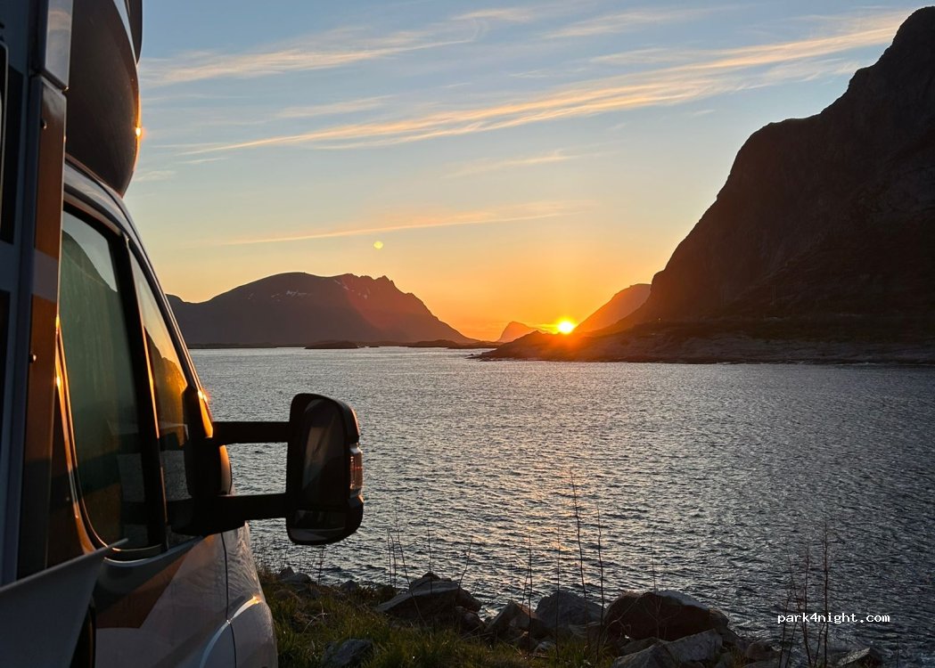 (8310) Kabelvåg - 1 Henningsværveien — foto 5