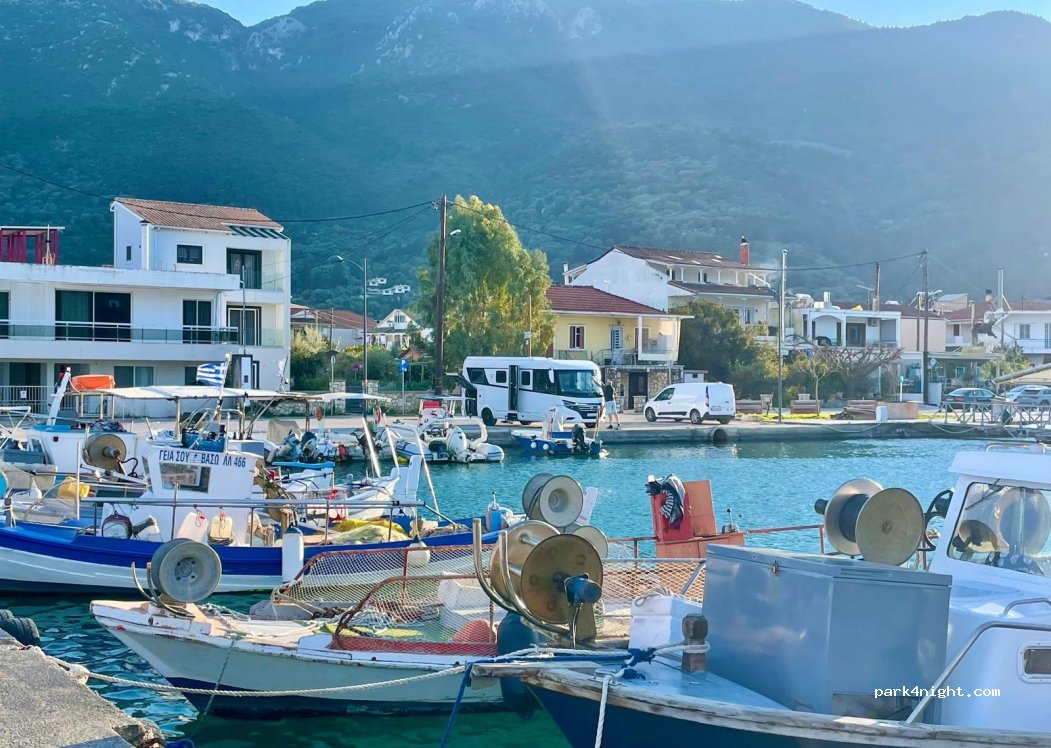 (311 00) Nikiana - Eparchiaki Odos Lefkas - Vasilikis — foto 5